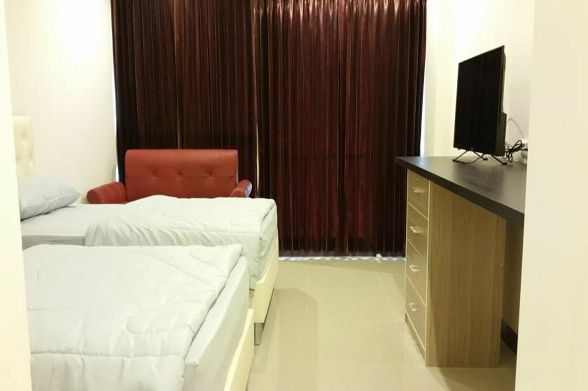 BB Grand Residence Pattaya Exterior foto