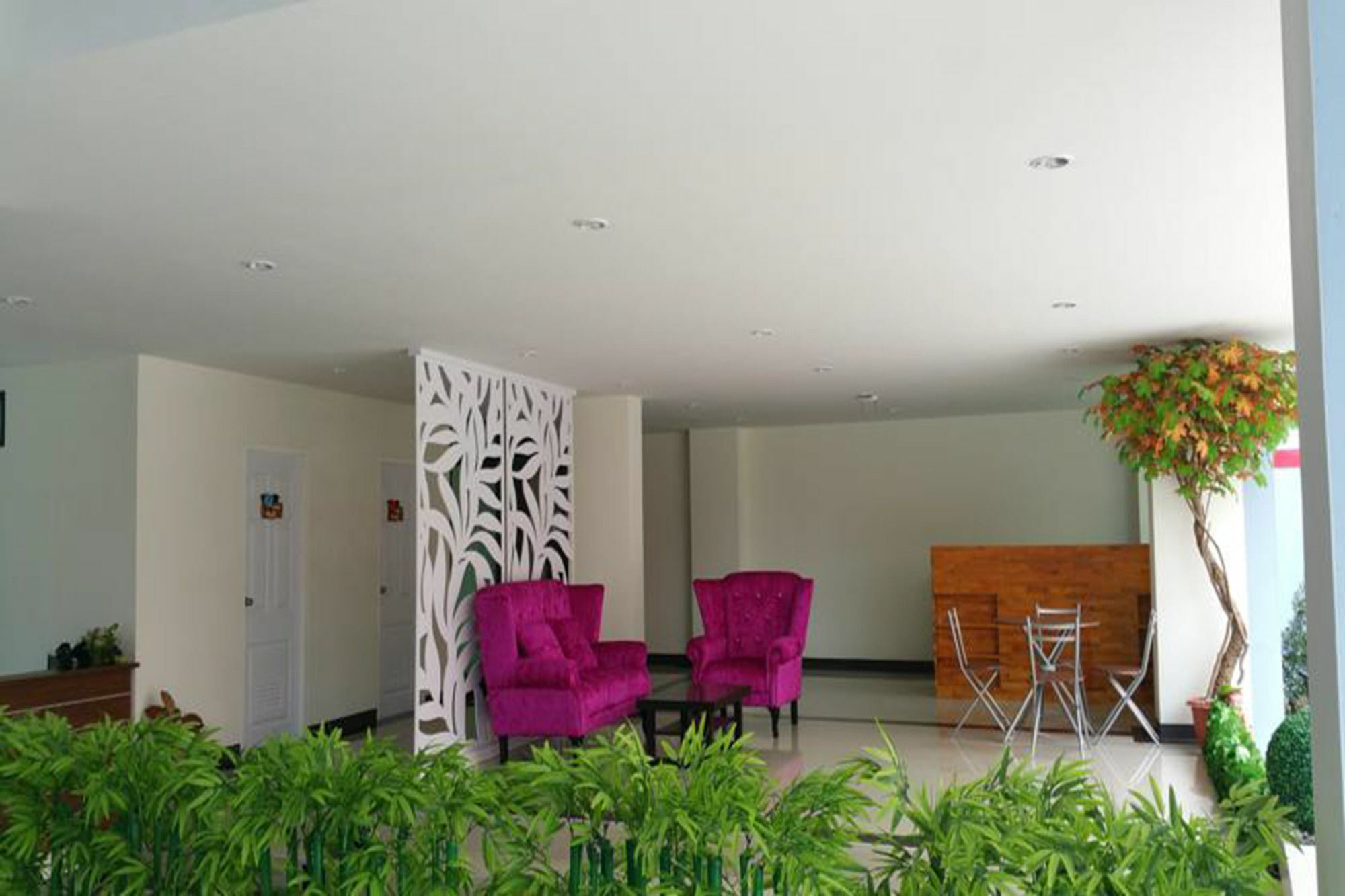 BB Grand Residence Pattaya Exterior foto