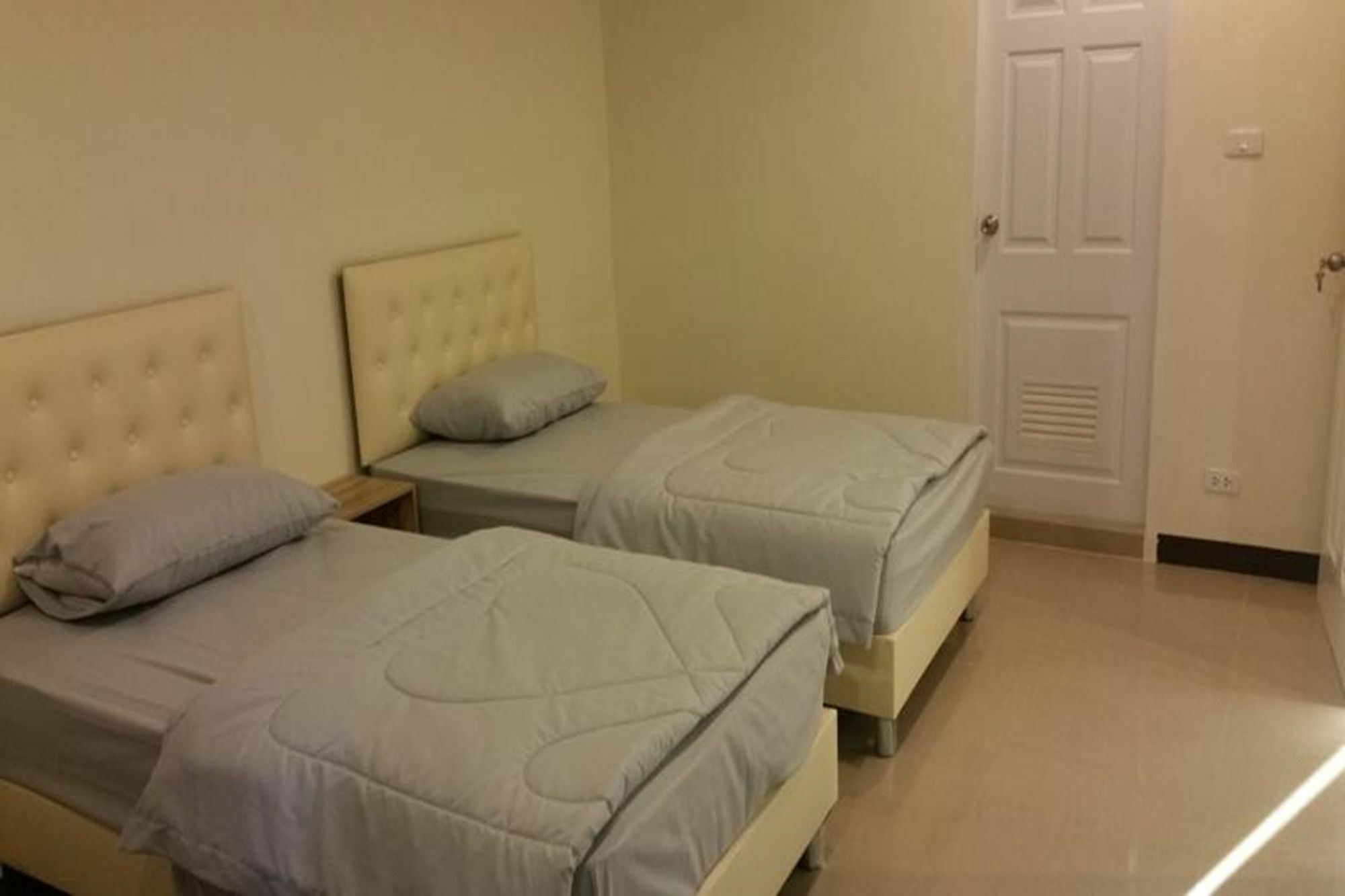 BB Grand Residence Pattaya Exterior foto